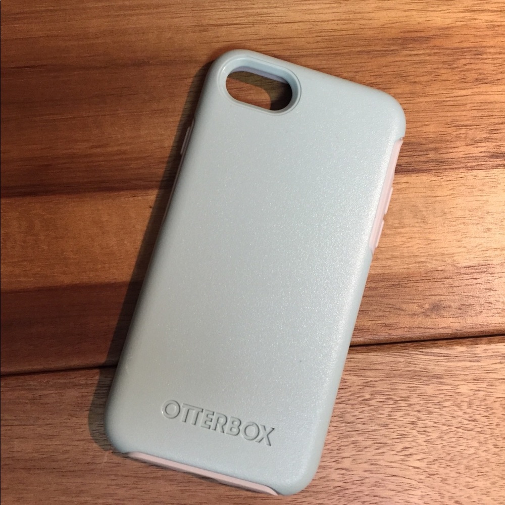 iPhone 8 & 7 OtterBox Symmetry Case in Muted Water